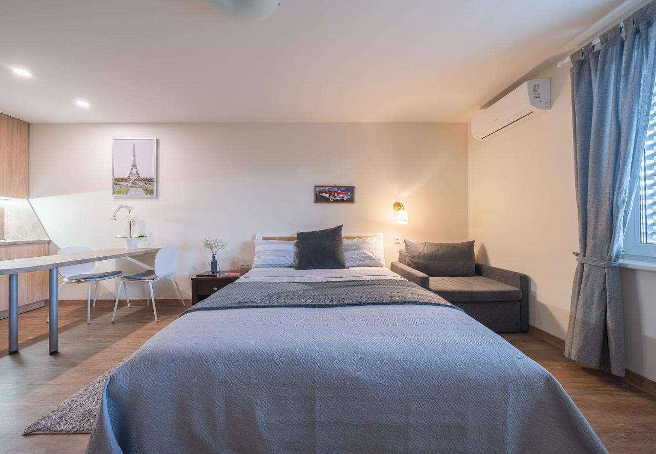 Gyneju Self Check-In Apartments Вилнюс Екстериор снимка