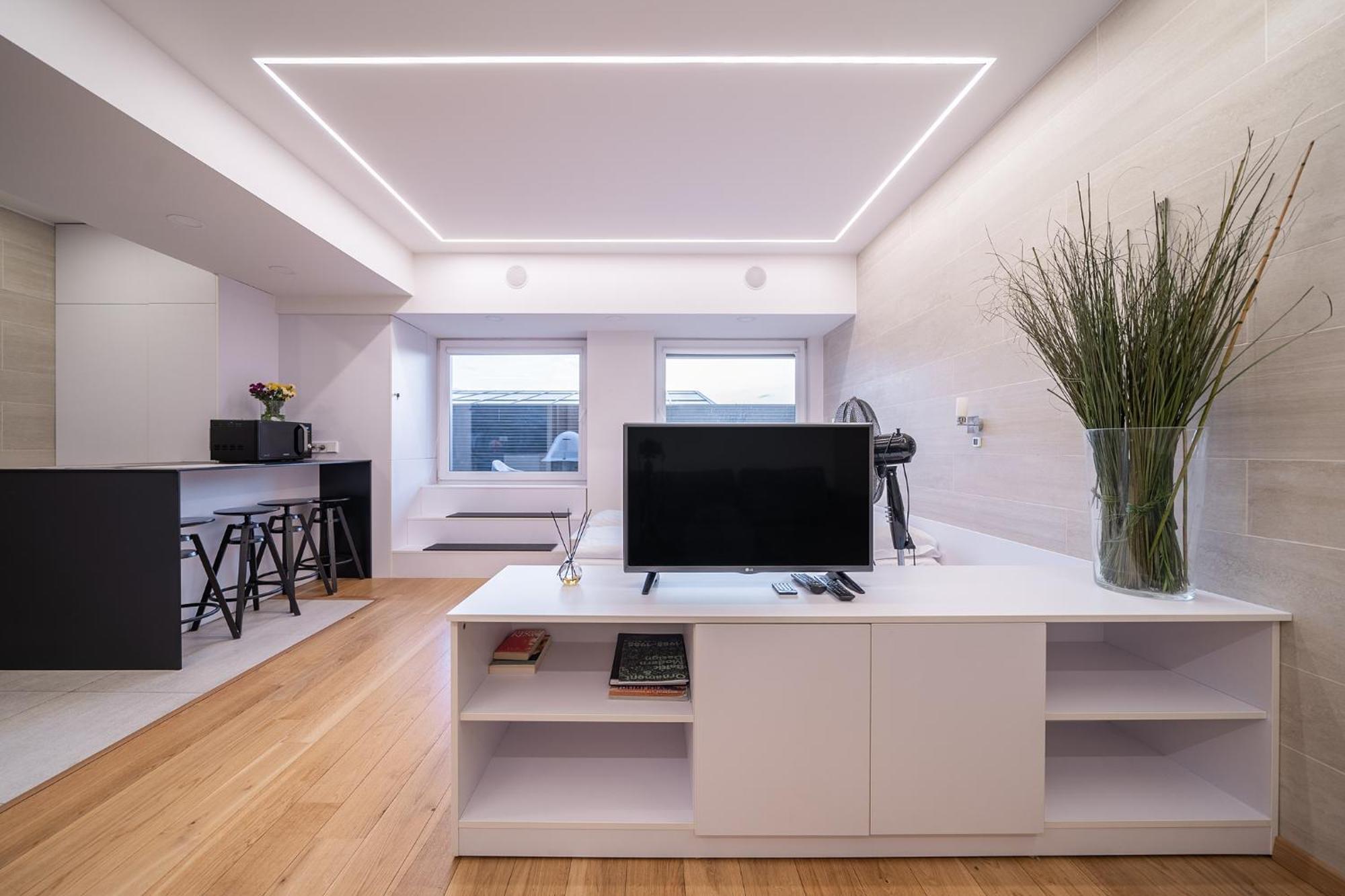 Gyneju Self Check-In Apartments Вилнюс Екстериор снимка
